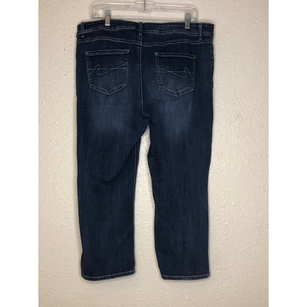 C est 1946 Demin Size 16, five pocket dark wash jeans - Picture 4 of 9